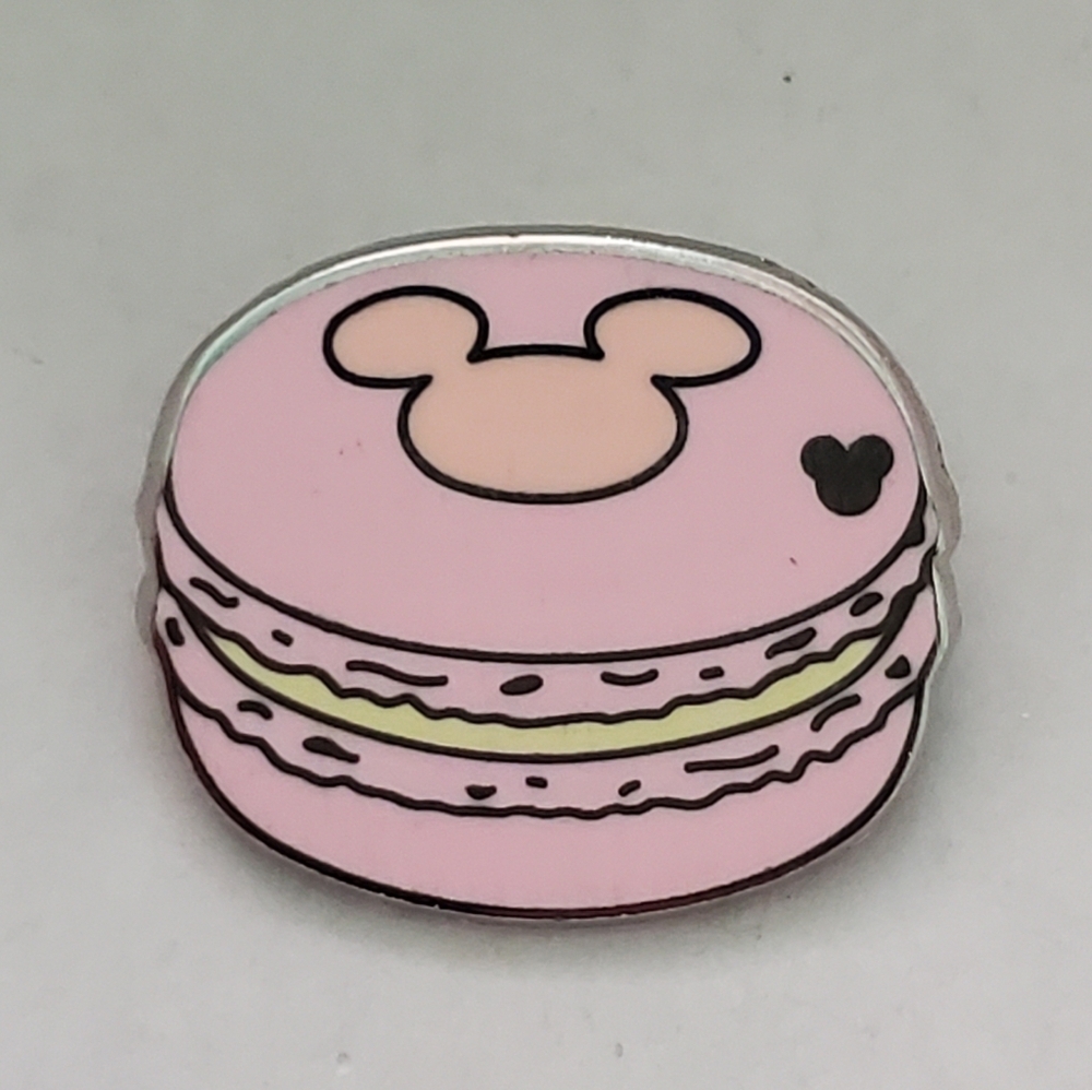 Disney Pin Trading Mickey Mouse Pink Macarons Food Collection Hidden Mickey Pin